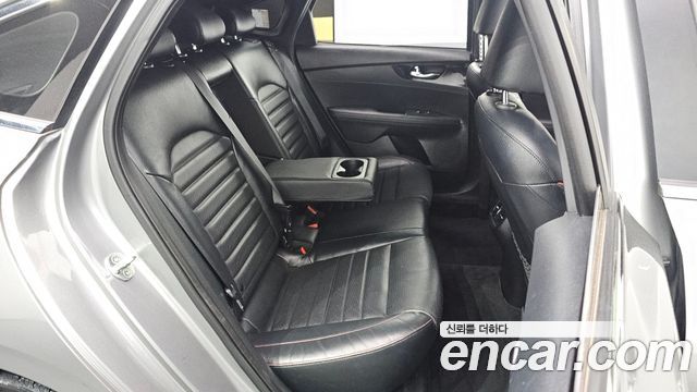 Kia K3 2021 — photo 11