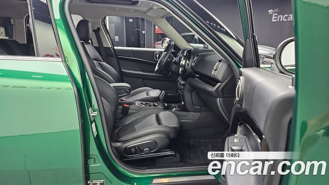 Mini Countryman 2022 — photo 17