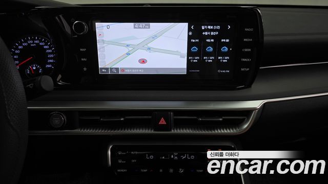 Kia K5 2022 — photo 19