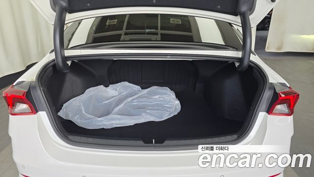 Kia K5 2022 — photo 26
