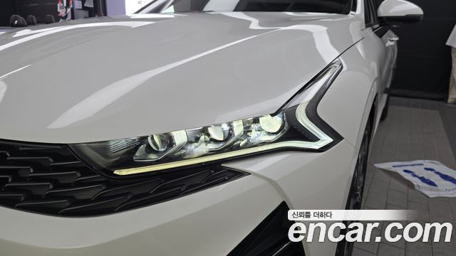 Kia K5 2022 — photo 8