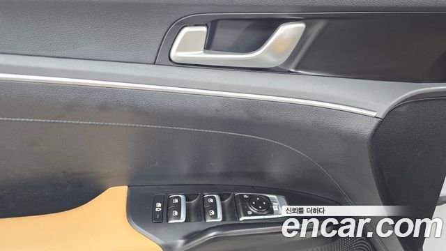 Kia K5 2022 — photo 30