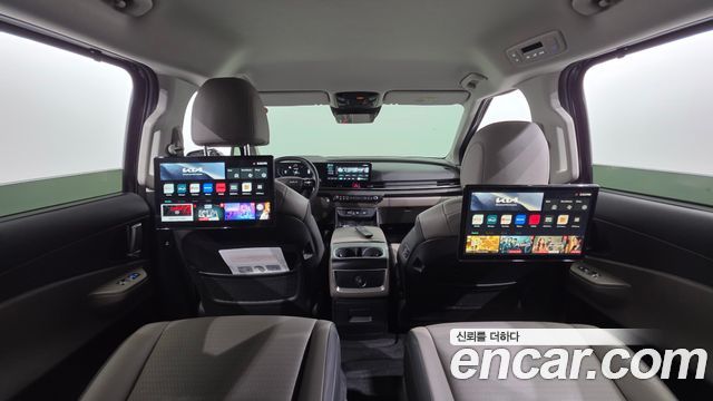 Kia Canival 2025 — photo 1