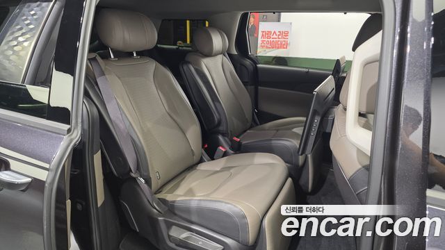 Kia Canival 2025 — photo 18