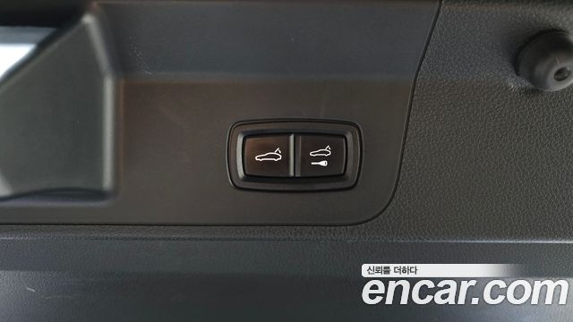 Porsche Panamera 2018 — photo 18