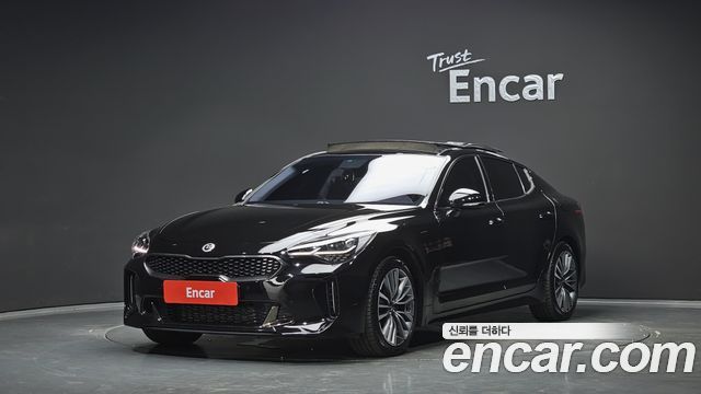 Kia Stinger 2018 — photo 1