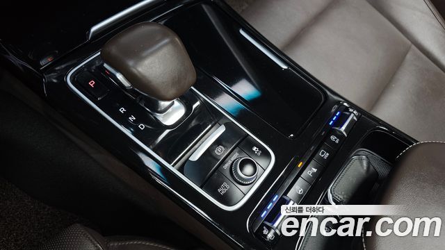 Kia Stinger 2018 — photo 12