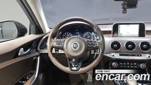 Kia Stinger 2018 — photo 19