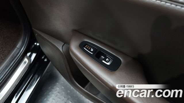 Kia Stinger 2018 — photo 25