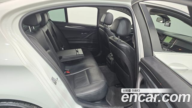 BMW 5-Series 2014 — photo 11