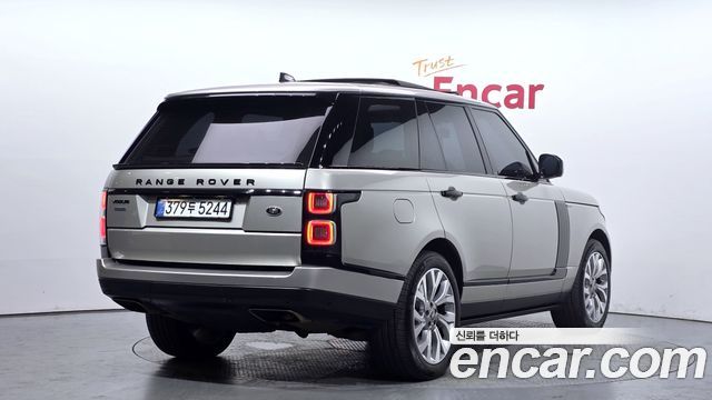 Land Rover Range Rover 2018 — photo 2