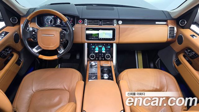 Land Rover Range Rover 2018 — photo 10