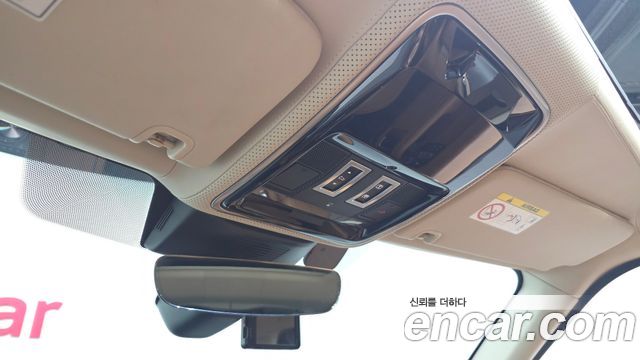 Land Rover Range Rover 2018 — photo 25