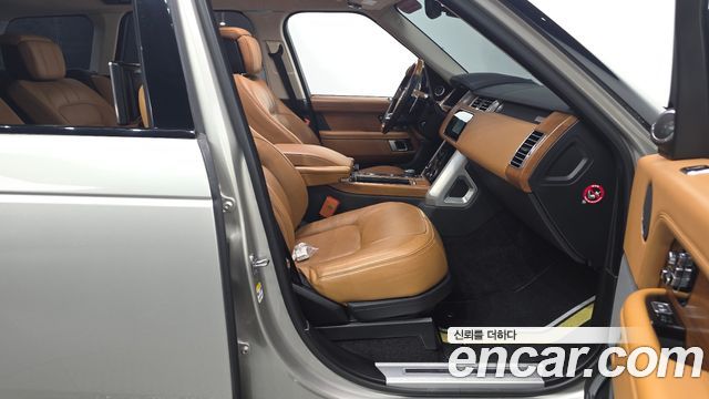 Land Rover Range Rover 2018 — photo 16