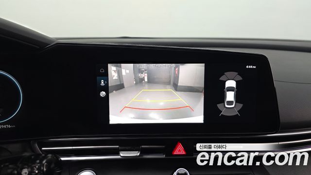 Hyundai AVANTE 2021 — photo 22