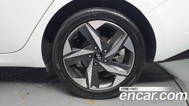 Hyundai AVANTE 2021 — photo 7