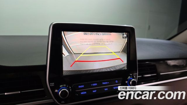 Hyundai Starex 2019 — photo 22