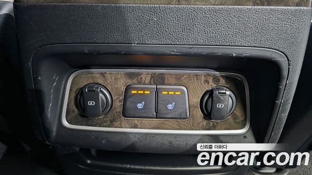 Hyundai Starex 2019 — photo 26