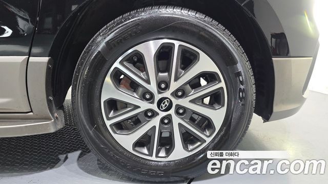 Hyundai Starex 2019 — photo 7