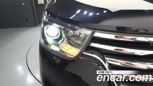 Hyundai Starex 2019 — photo 8