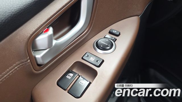 Hyundai Starex 2019 — photo 27