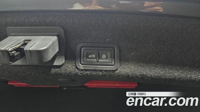 Audi A6 2020 — photo 32