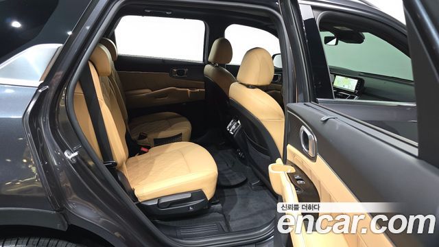 Kia Sorento 2022 — photo 18
