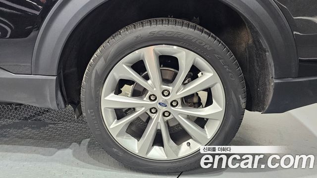 Ford Explorer 2022 — photo 5