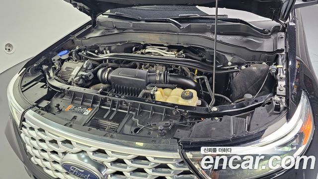 Ford Explorer 2022 — photo 6