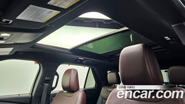 Ford Explorer 2022 — photo 25