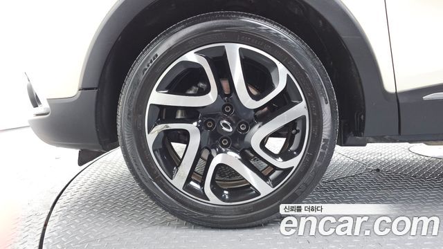 Renault Korea QM3 2015 — photo 5