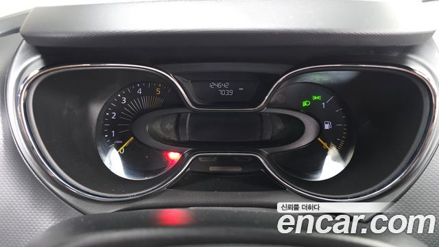 Renault Korea QM3 2015 — photo 11