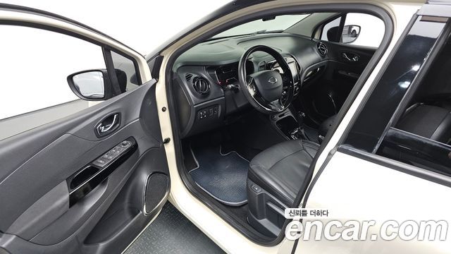 Renault Korea QM3 2015 — photo 13