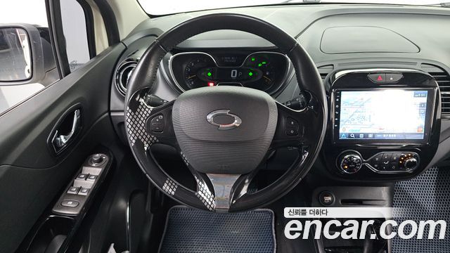 Renault Korea QM3 2015 — photo 19