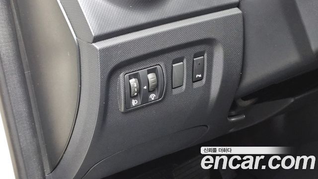 Renault Korea QM3 2015 — photo 20