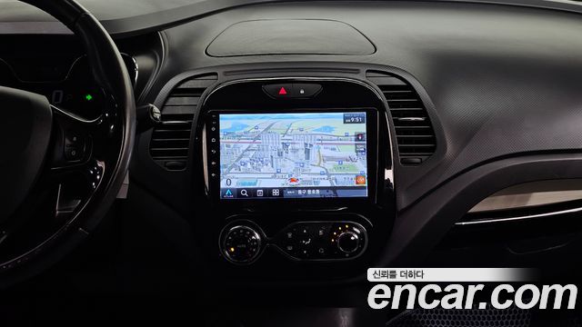 Renault Korea QM3 2015 — photo 21