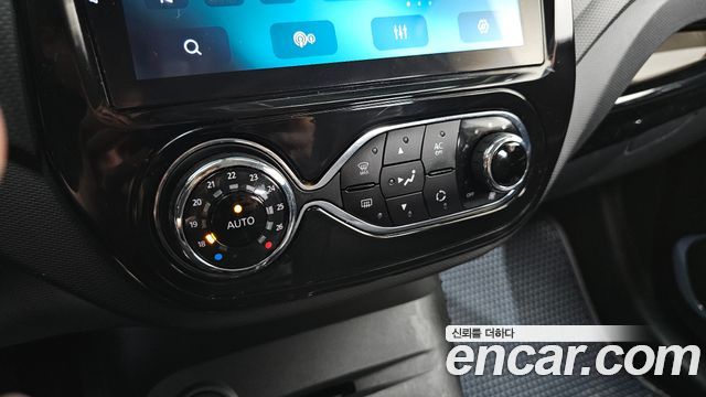 Renault Korea QM3 2015 — photo 23