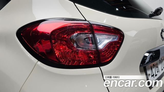 Renault Korea QM3 2015 — photo 9
