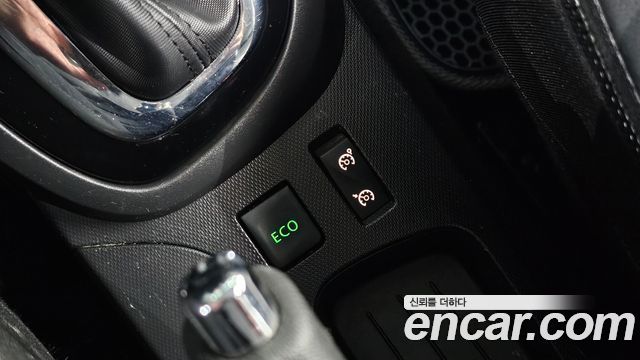 Renault Korea QM3 2015 — photo 27