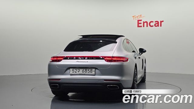 Porsche Panamera 2018 — photo 4