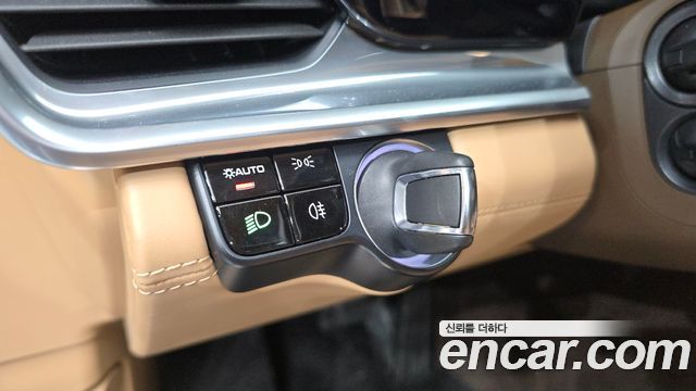 Porsche Panamera 2018 — photo 28