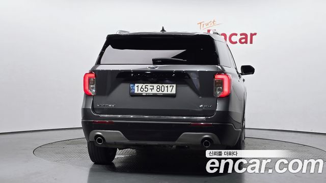 Ford Explorer 2021 — photo 4