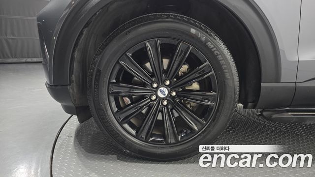 Ford Explorer 2021 — photo 5