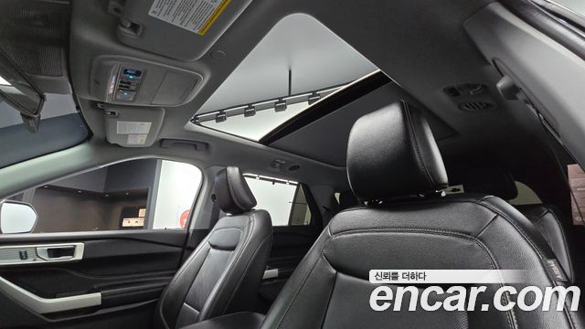 Ford Explorer 2021 — photo 19
