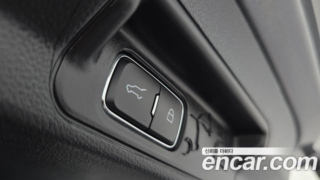 Ford Explorer 2021 — photo 20