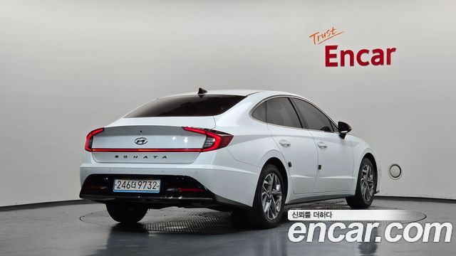 Hyundai Sonata 2022 — photo 2