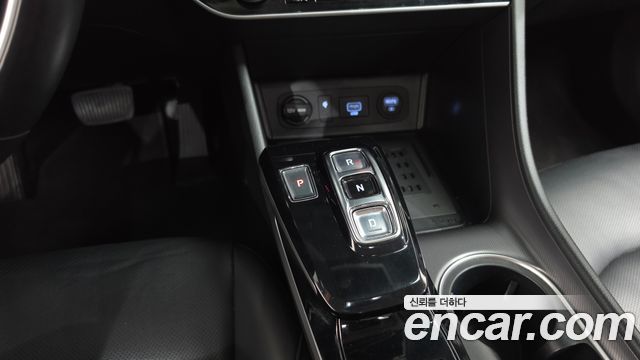 Hyundai Sonata 2022 — photo 12
