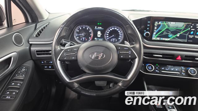 Hyundai Sonata 2022 — photo 19