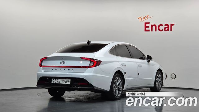 Hyundai Sonata 2022 — photo 2