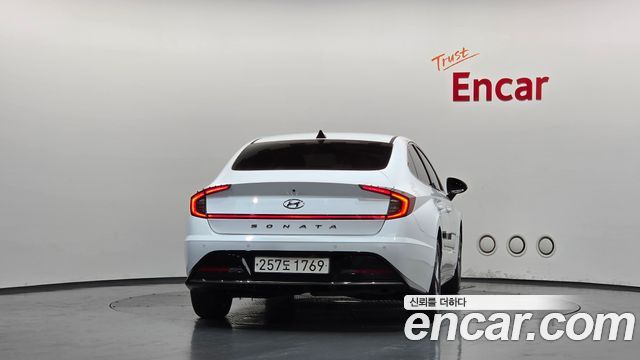 Hyundai Sonata 2022 — photo 4